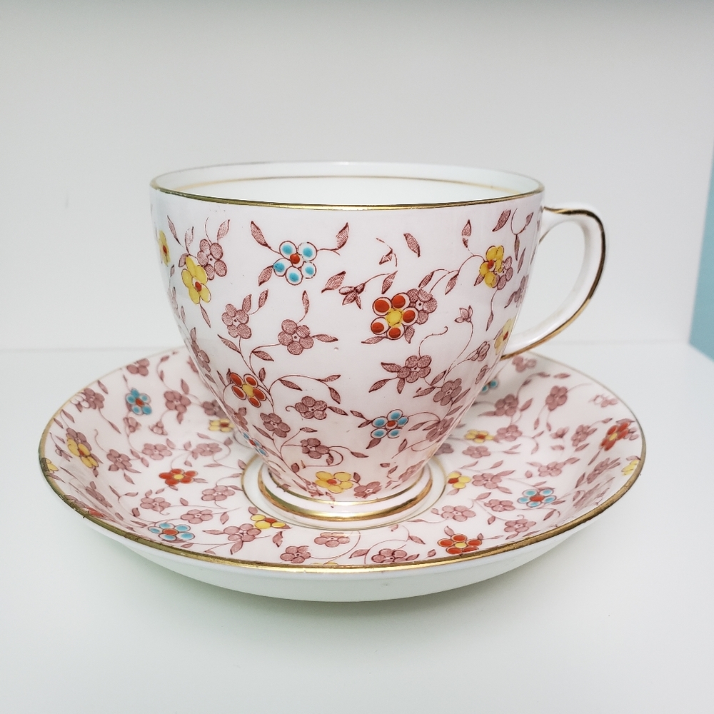 Vintage tea cup and saucer